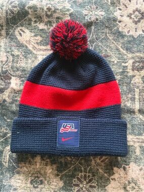 Nike USA Hockey Pom Beanie - Navy & Red